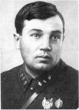 МП Фриновский БЗ Кобулов начальник следственной части НКВД СССР - фото 9