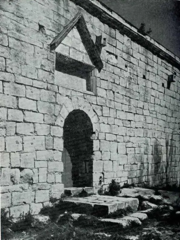 131 Мавзолей ШахАлихана 1555 132 Мавзолей АвганМухаммедсултана 1649 - фото 134