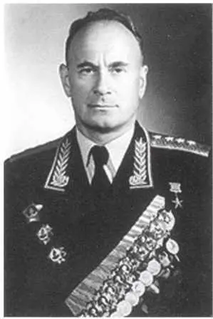 Генерал армии СЕРОВ ИВАН АЛЕКСАНДРОВИЧ 19051990 В сентябре 1939 года - фото 8