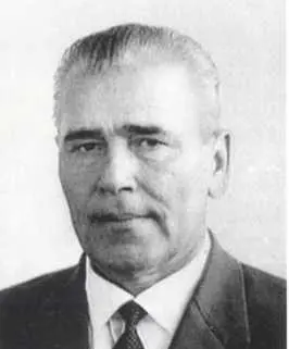 ЯНГЕЛЬ МИХАИЛ КУЗЬМИЧ 19111971 Главный конструктор ракетнокосмических - фото 11