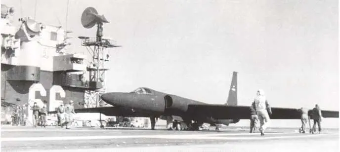 Американский высотный стратегический разведывательный самолет U2 представлял - фото 23