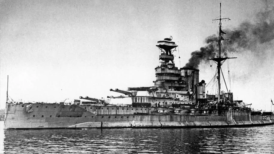 Линейный корабль Куин Элизабет 1930е годы Линейный корабль Куин - фото 84
