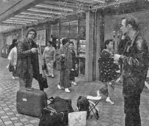 Токио март 1999 г Борис Борисович внимательно оглядел нас с ног до головы - фото 5