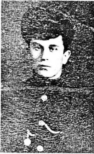 Алеша Протопопов в форме Новочеркасского казачьего военного училища 1914 г - фото 12