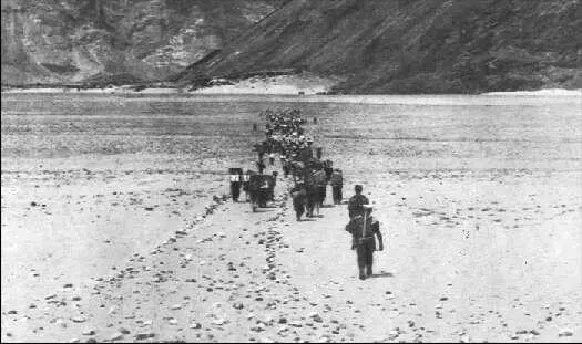 Совершенное в 1958 году восхождение в Каракоруме явилось для Карло Маури - фото 26