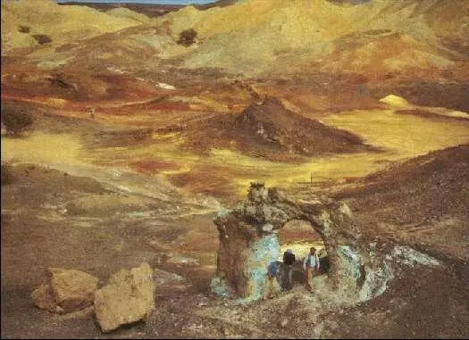 Остатки доисторических медных копей в Омане на месте где стояла гора срытая - фото 195