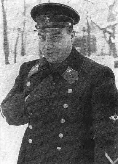 В П Чкалов в городе Горьком Ноябрь 1938 г Наш полет через полюс в Америку - фото 50