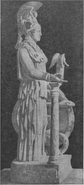 Афина в шлеме и эгиде с Никэ богиней победы на руке со щитом и - фото 21