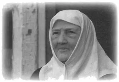 Она рассказывала истории о старом Дивеево о том как все долгие десятилетия - фото 135