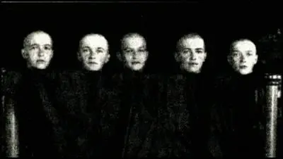 Анастасия Ольга Алексей Мария и Татьяна после кори июнь 1917 Трудно - фото 15