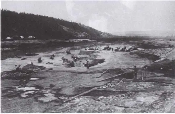 Вид на прииски по добыче золота Якутия 1935 год Промывка породы в - фото 17