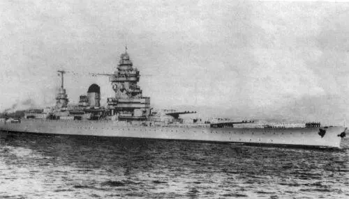 Рис 38 Линейный корабль Страсбур Дюнкерк отдал свои кормовые швартовы в то - фото 38