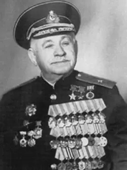 ЛЯПИДЕВСКИЙ АНАТОЛИЙ ВАСИЛЬЕВИЧ 19081983 советский лётчик первый Герой - фото 41