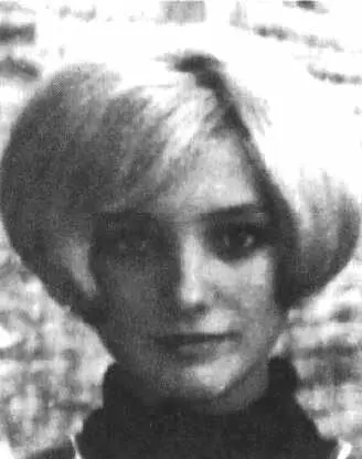 Татьяна Резун 1971 г Владимир Резун вскоре после побега Великобритания - фото 7