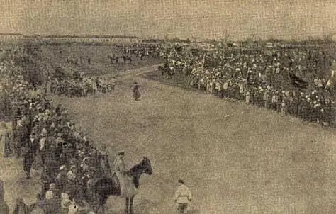 Первомайский парад частей Вологодского гарнизона 1919 г Мои печальные - фото 6