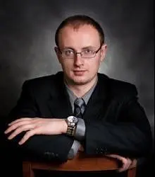 Роман Масленниковпоражает своей увлеченностью трудолюбием и трудоспособностью - фото 4
