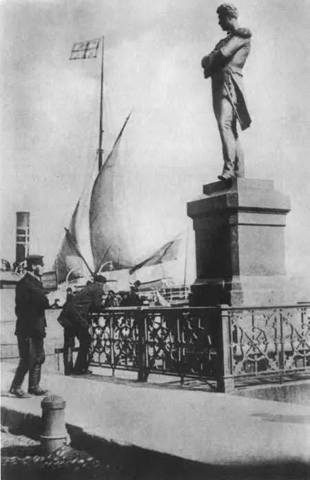 Памятник И Ф Крузенштерну С открытки 1900х гг Нева и стрелка - фото 19