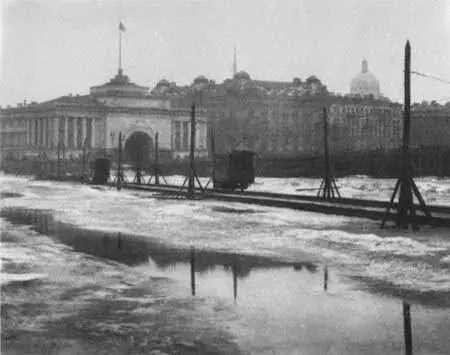 Электрический трамвай на перевозе по льду Невы Фотография 1890х гг На - фото 38