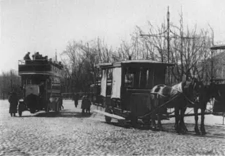 На Адмиралтейском проспекте Справа дилижанс 40 мучеников Фотография 1899 - фото 39