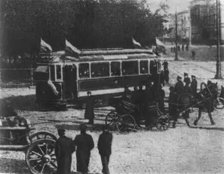 Открытие трамвайного движения в Петербурге Фотография 1907 г Первый - фото 40