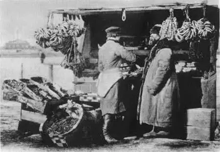 Рыночный ларек Фотография 1900 г Никольский рынок Е Е Лансере 1901 г - фото 53