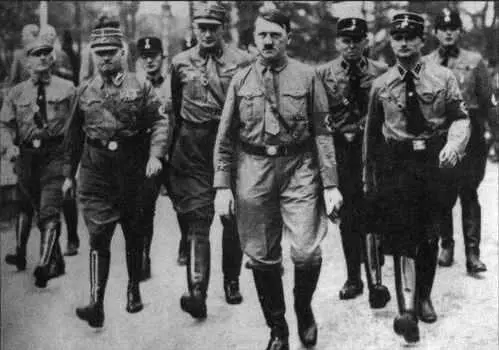 Подбору послушных ему вторых лиц Гитлер уделял особое внимание Цель - фото 21