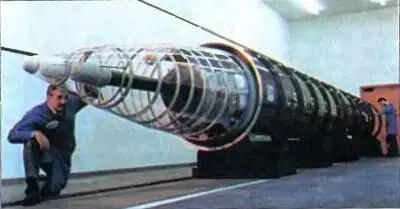 Рис 310 На полноразмерном макете малогабаритной МБР Миджетмен не - фото 90
