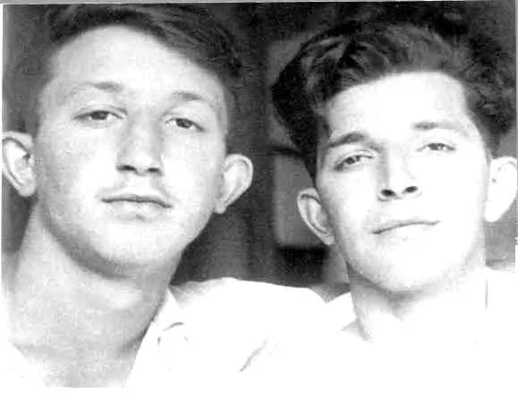 Борис и Аркадий Август 1949г Ленинград Здание матмеха ЛГУ где с 1950 по - фото 12