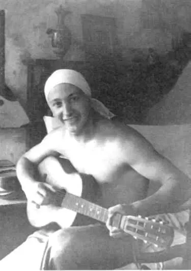 Борис Стругацкий 1951 г Ленинград Елена Ильинична с грудной дочкой Машей - фото 22