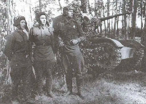 Экипаж танка Т26 образца 1933 года под командованием лейтенанта С М Федорова - фото 7