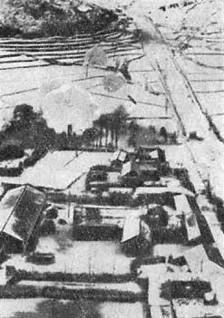 Рис 37 Большая точность бомбометания парашютными бомбами показана на этом - фото 38