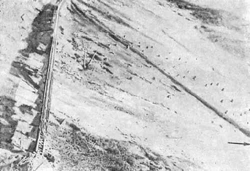 Рис 85 Когда эти 2 постоянных железнодорожных моста были выведены из строя - фото 94