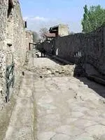 Рассмотрим теперь некоторые участки более детально Водовод попадает на - фото 378