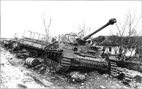 Подбитый в районе Хотина немецкий танк PzKpfwIV Весна 1944 года Город - фото 38