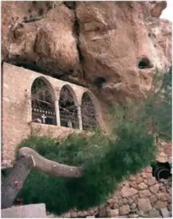 Скала святой Феклы Мосфилоти Кипр Есть предание что во время пребывания - фото 8