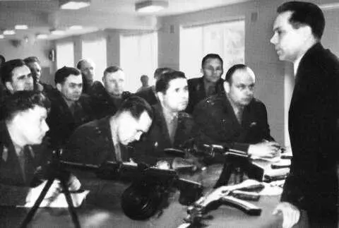 Встреча с конструкторами на Высших офицерских курсах Выстрел Депутат - фото 19