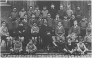 Подготовительный класс лицея Генриха IV в Пуатье Мишель Фуко пятый слева в - фото 3