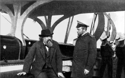 Д И Менделеев с сыном Владимиром на палубе Память Азова 1890 г - фото 303