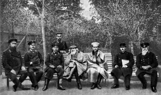 Д И Менделеев среди инженеров Кушвинского завода на Урале 1899 г Опять - фото 322