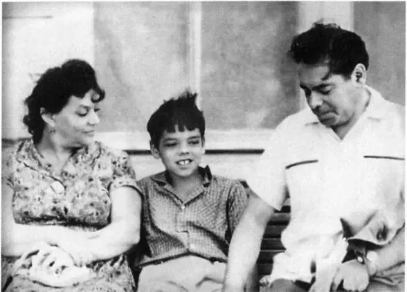 В Кишиневе 1961 г С Костей на лыжной прогулке в Зеленогорске 1961г - фото 34