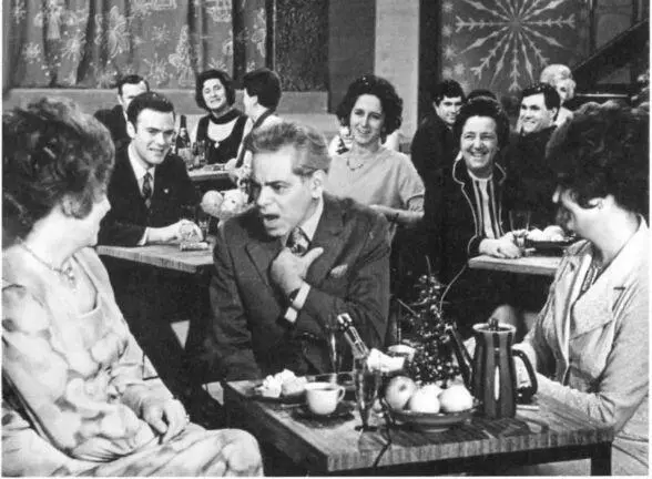 На Голубом огоньке 1960е гг История одной любви небольшая монопьеса - фото 62