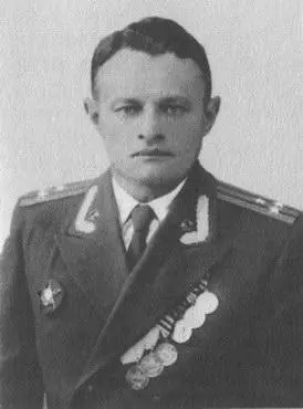 Отец Евгений Владиславович Таким был автор в 2 года Первый инструктор в Ш - фото 2