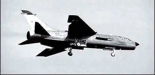 Палубный истребитель F8 Crusaider Крестоносец Одним из самых тяжелых боев - фото 171