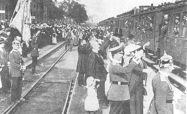Проводы на фронт гвардейского батальона Берлин август 1914 г Бельгийские - фото 12