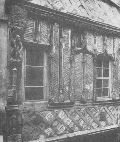 VII Лизьё Усадьба Саламандры xvi в Человек с обрубком ствола Несмотря на - фото 8