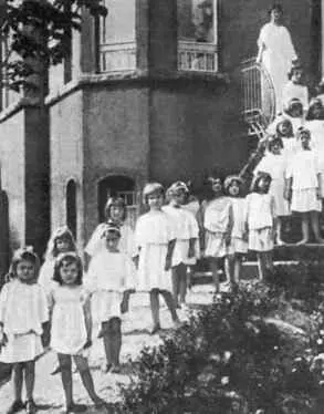 Айседора с учениками в Грюневальде 1905 г Эдвард Гордон Крэг 1895 г - фото 13