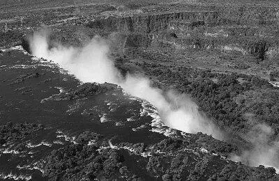 Водопад Виктория Некоторые историки считают что еще за много лет до того как - фото 45