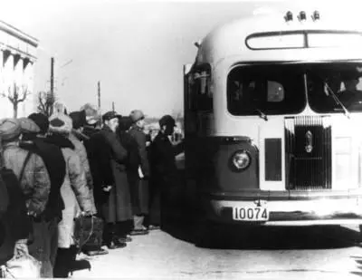 Пхеньянский автобус Январь 1954 года Однако если приручение Демократической - фото 12