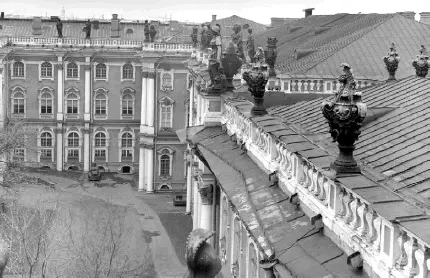Вид на внутренний двор с крыши Зимнего дворца В какой палате скончался - фото 55