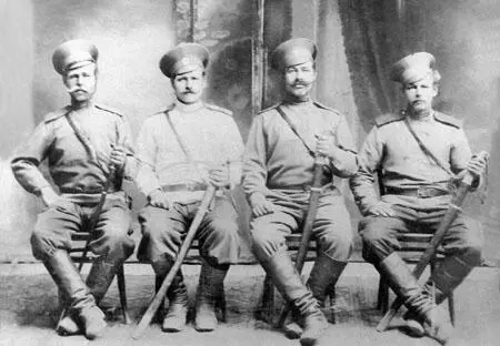 Казакиверхнедонцы слева направо Александр Благородов Василий Баркин Никита - фото 46